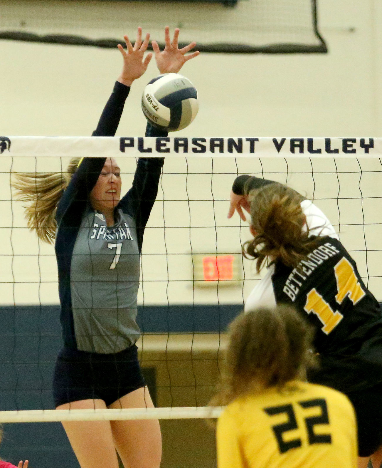 102318-Regional-Volleyball-016